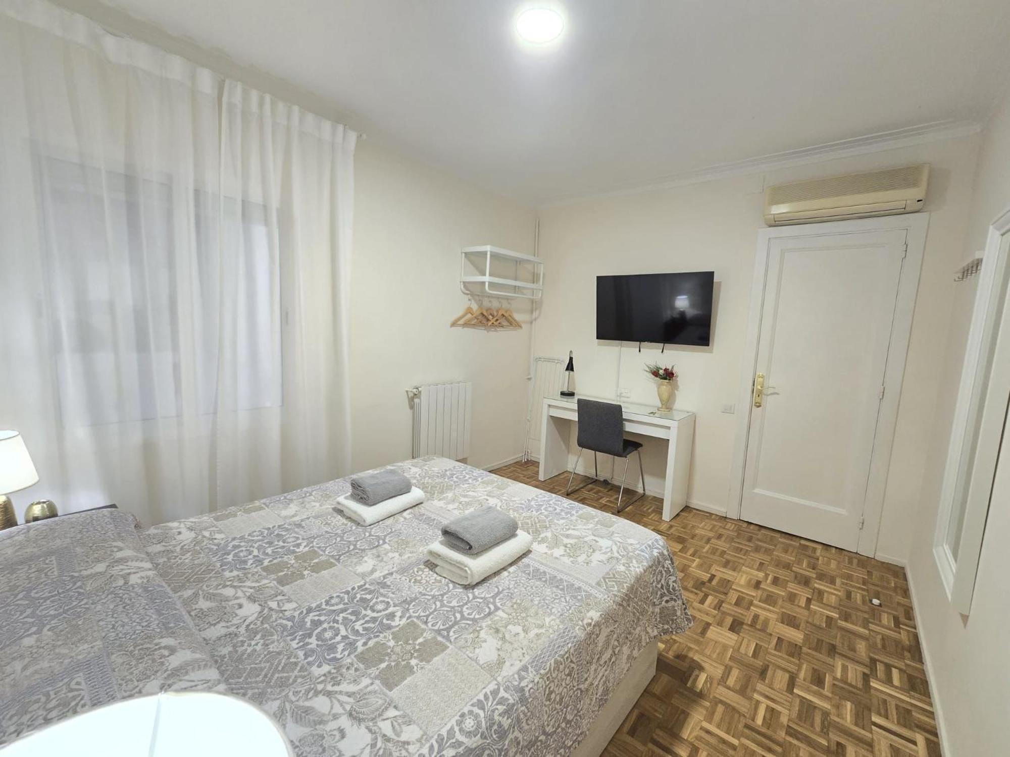 Rooms Villaroel Барселона Екстериор снимка