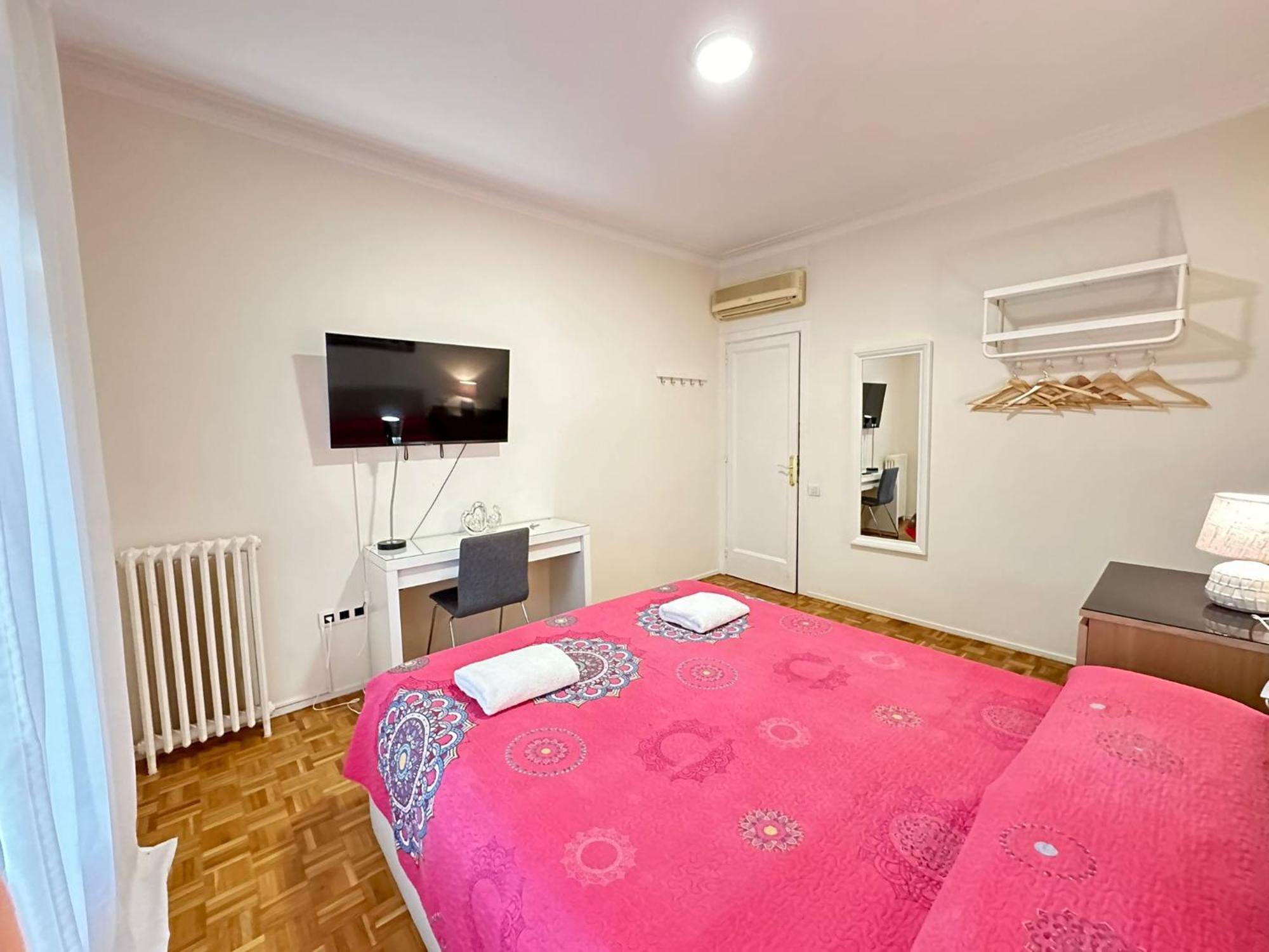 Rooms Villaroel Барселона Екстериор снимка