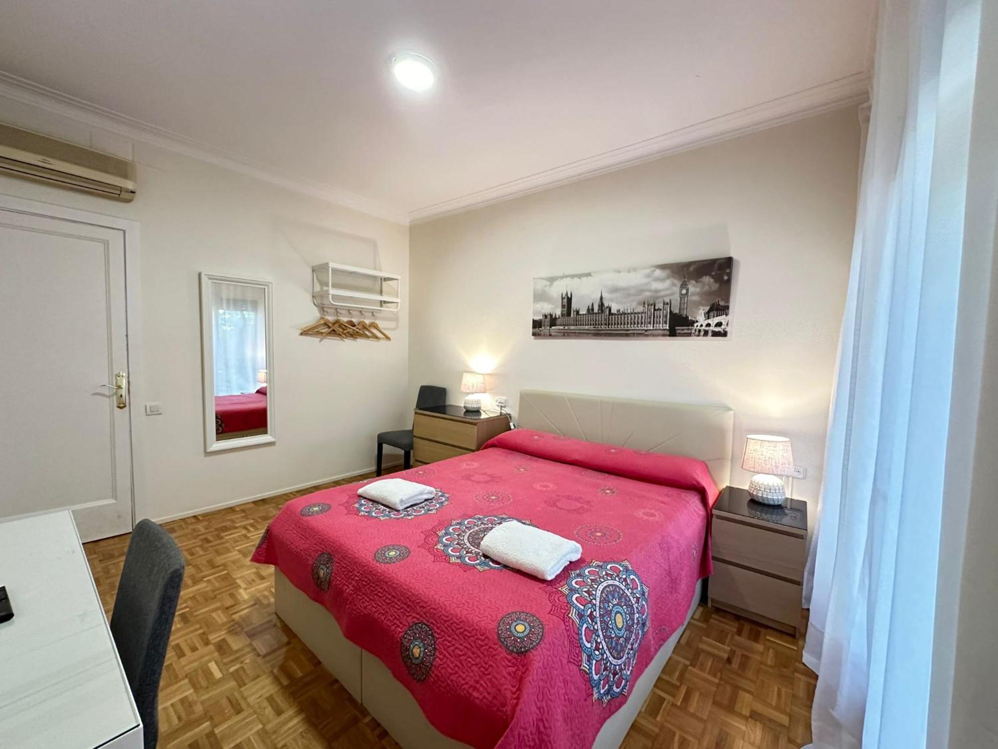Rooms Villaroel Барселона Екстериор снимка